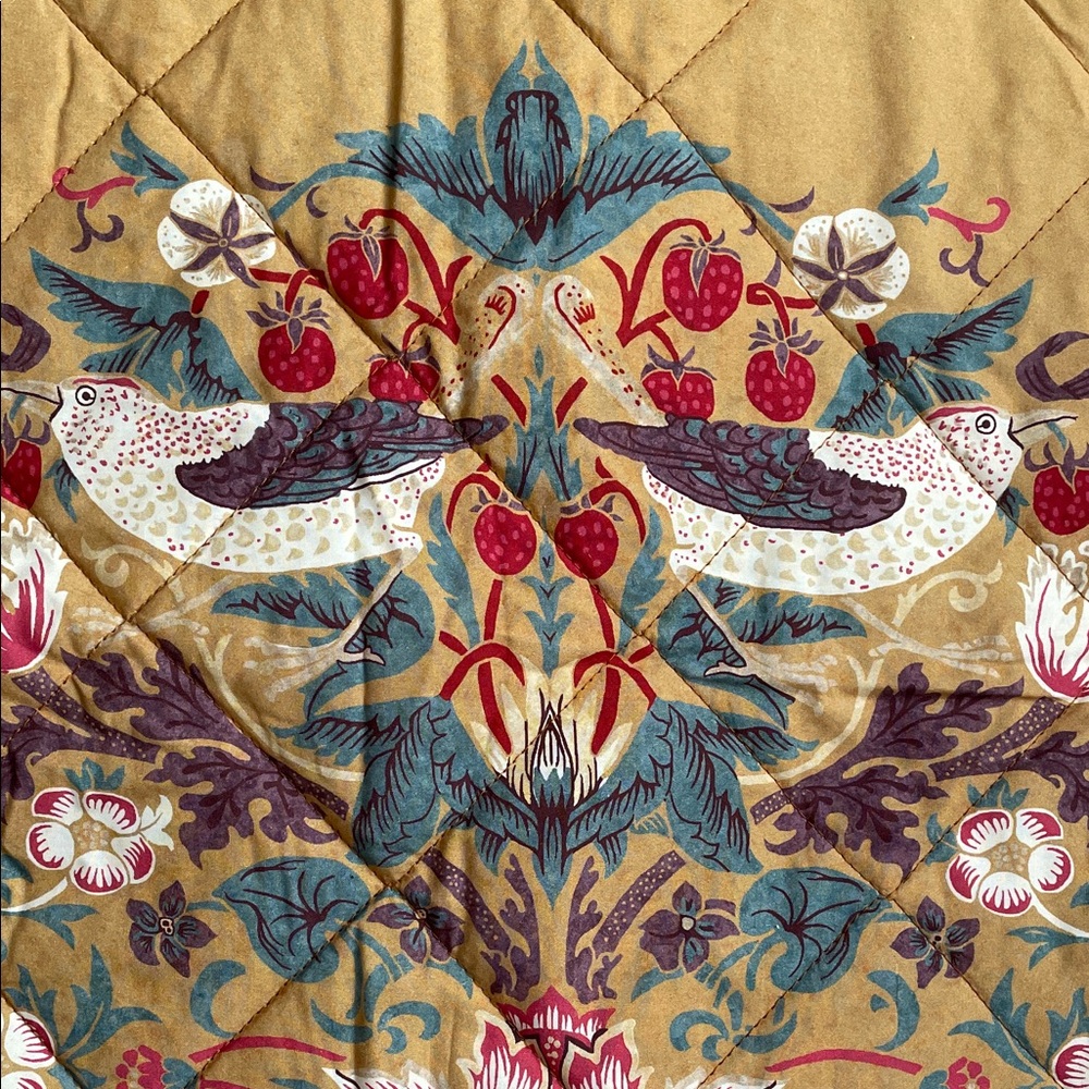 William Morris King Shams Set 2 Strawberry Thief Design Beige Quilted - Picture 3 of 11